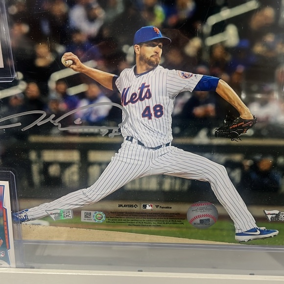 Jacob degrom rookie card and signed autograph 8x10 photo in 11x14 frame - Picture 7 of 8